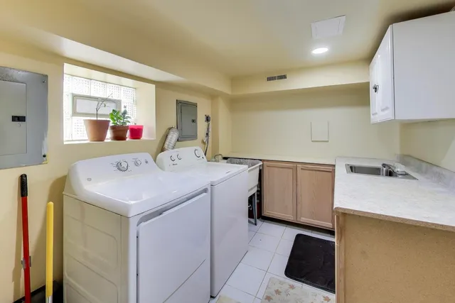 $459,000 | 8723 Callie Avenue, Morton Grove, IL 60053