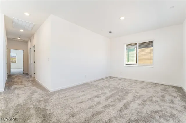 $2,750 | 1049 Strada Tortona, Henderson, NV 89011