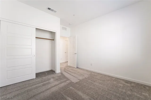 $2,750 | 1049 Strada Tortona, Henderson, NV 89011