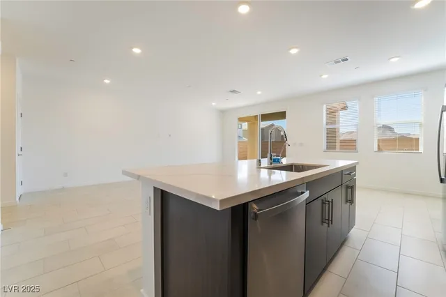 $2,750 | 1049 Strada Tortona, Henderson, NV 89011