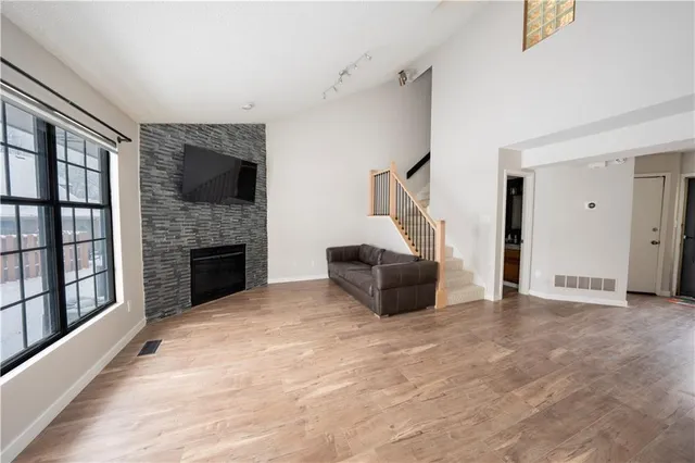 $220,000 | 12211 Holmes Lane, Kansas City, MO 64146