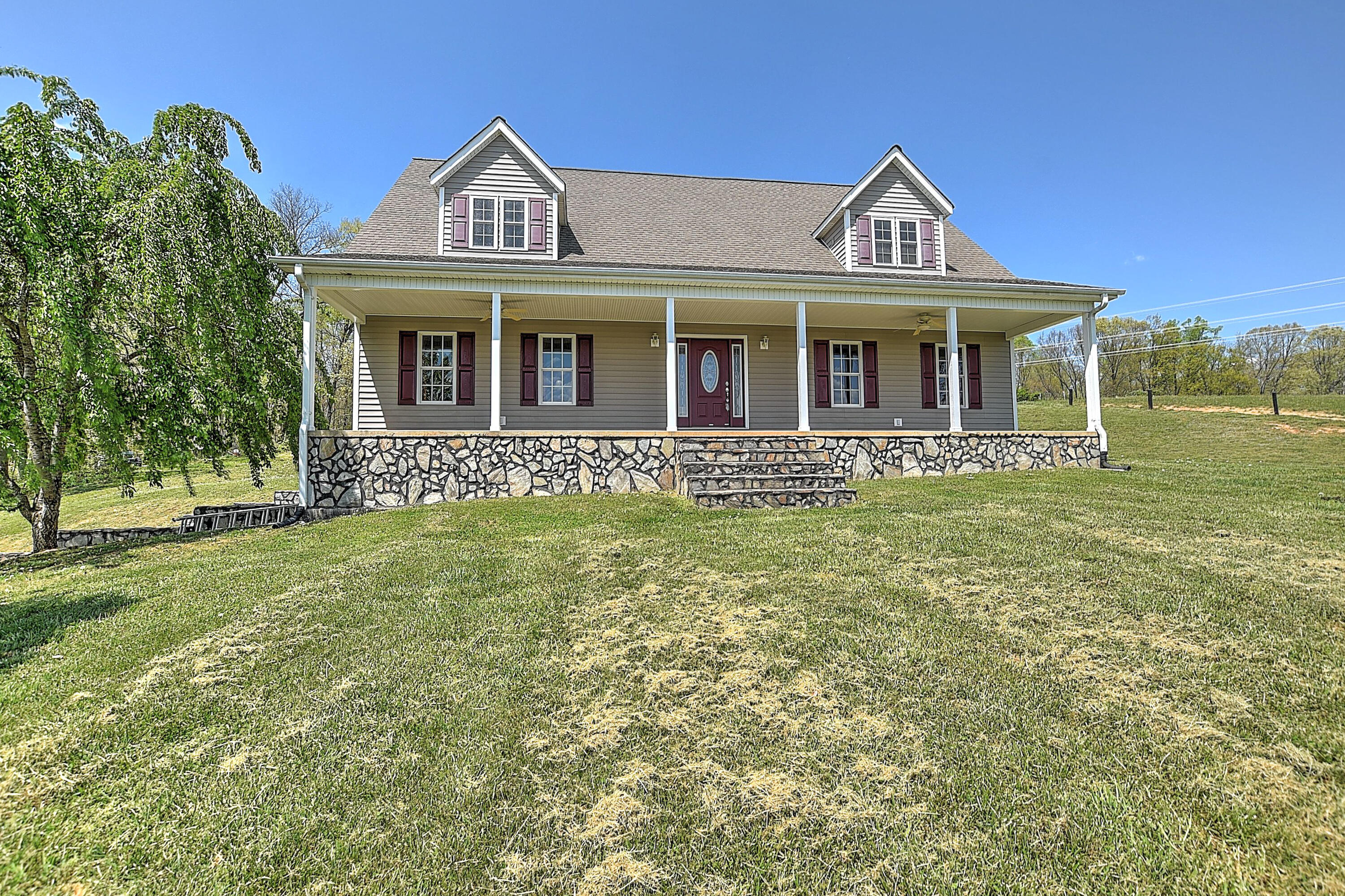 220 Kincheloe Road Fall Branch, TN 37656 - Photo 32 of 71 218 Kinchloe-3