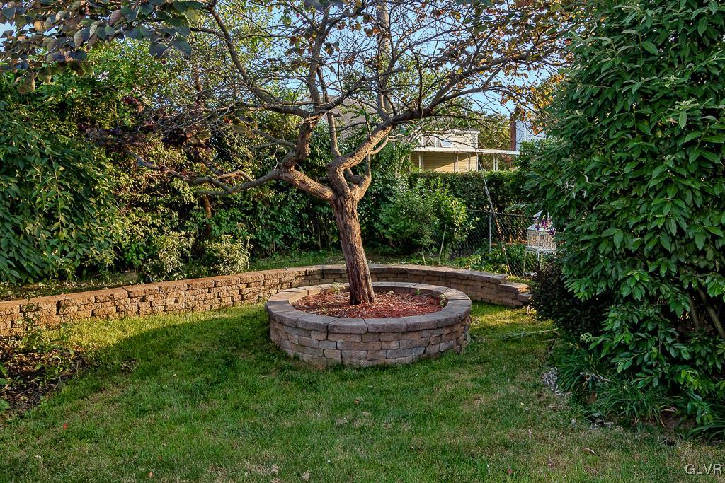 2245 Catasauqua Road Bethlehem, PA 18018 - Photo 11 of 42 Gallery Image 11