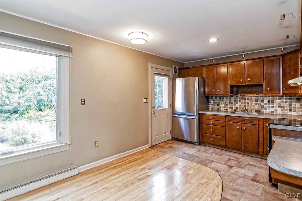2245 Catasauqua Road Bethlehem, PA 18018 - Photo 16 of 42 Gallery Image 16