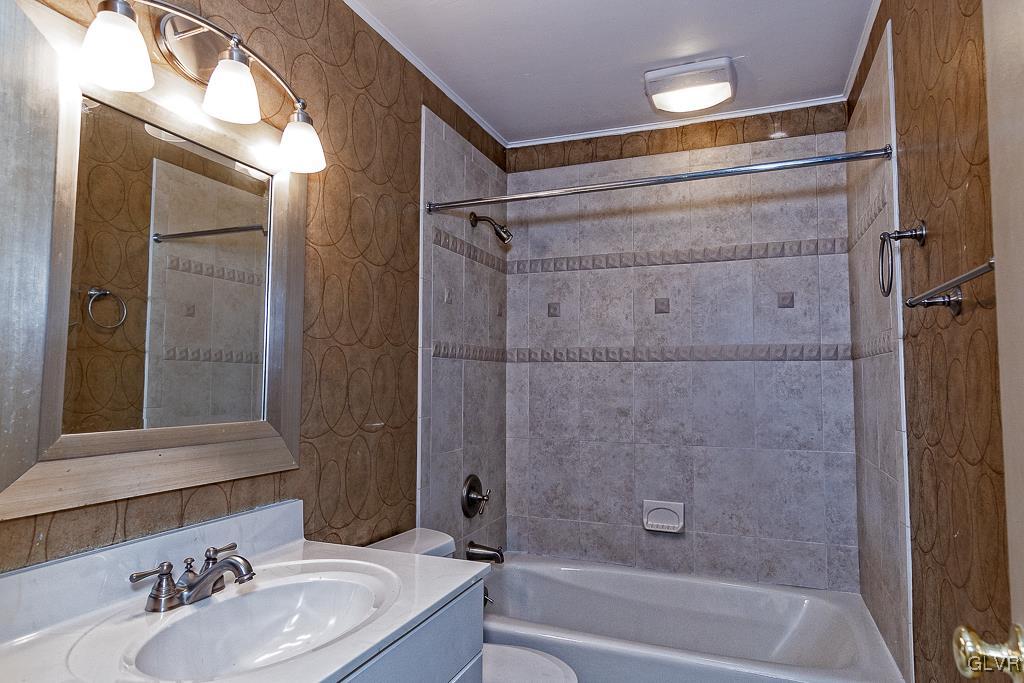 2245 Catasauqua Road Bethlehem, PA 18018 - Photo 28 of 42 Gallery Image 28