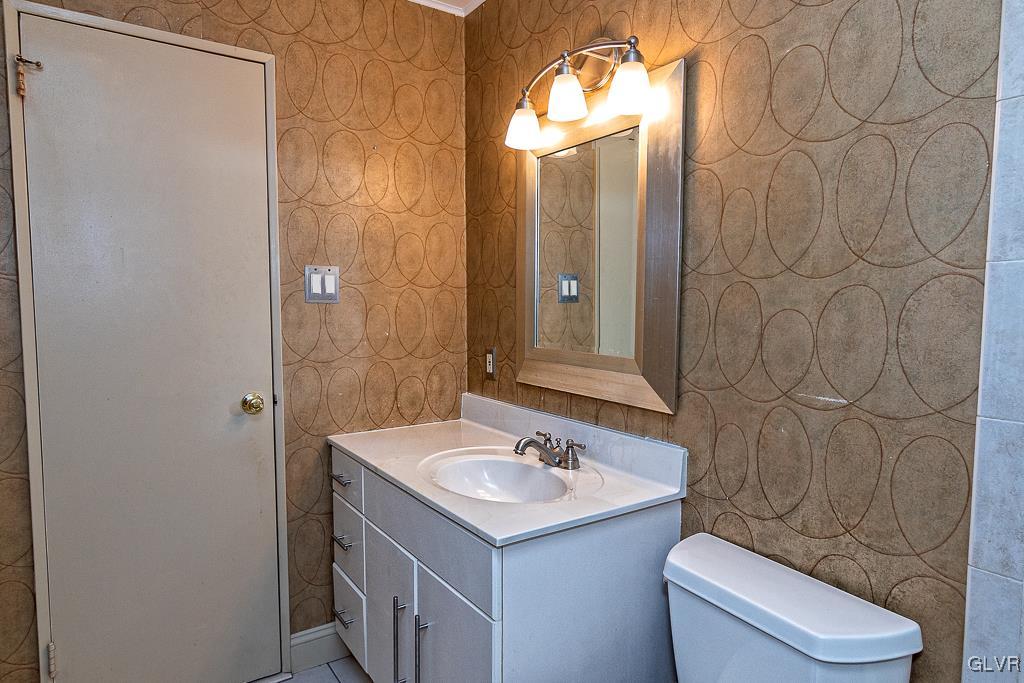 2245 Catasauqua Road Bethlehem, PA 18018 - Photo 31 of 42 Gallery Image 31