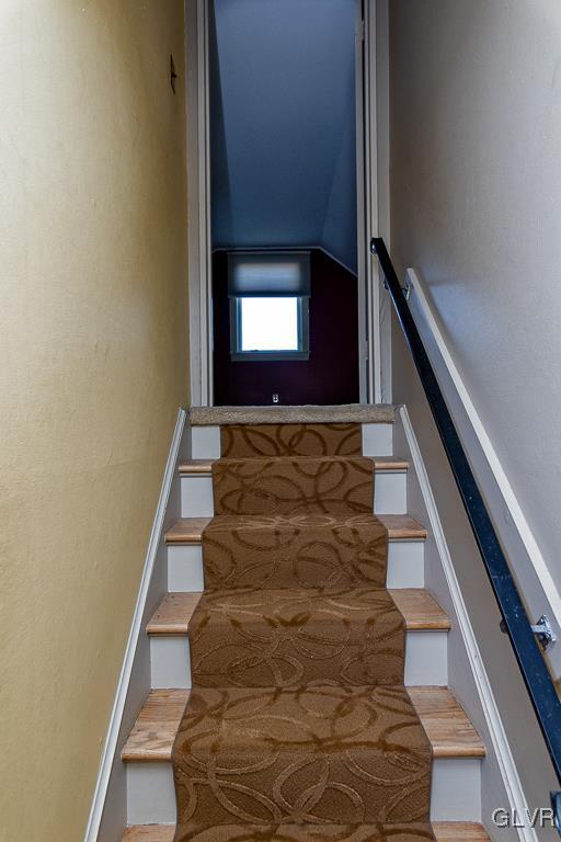 2245 Catasauqua Road Bethlehem, PA 18018 - Photo 33 of 42 Gallery Image 33