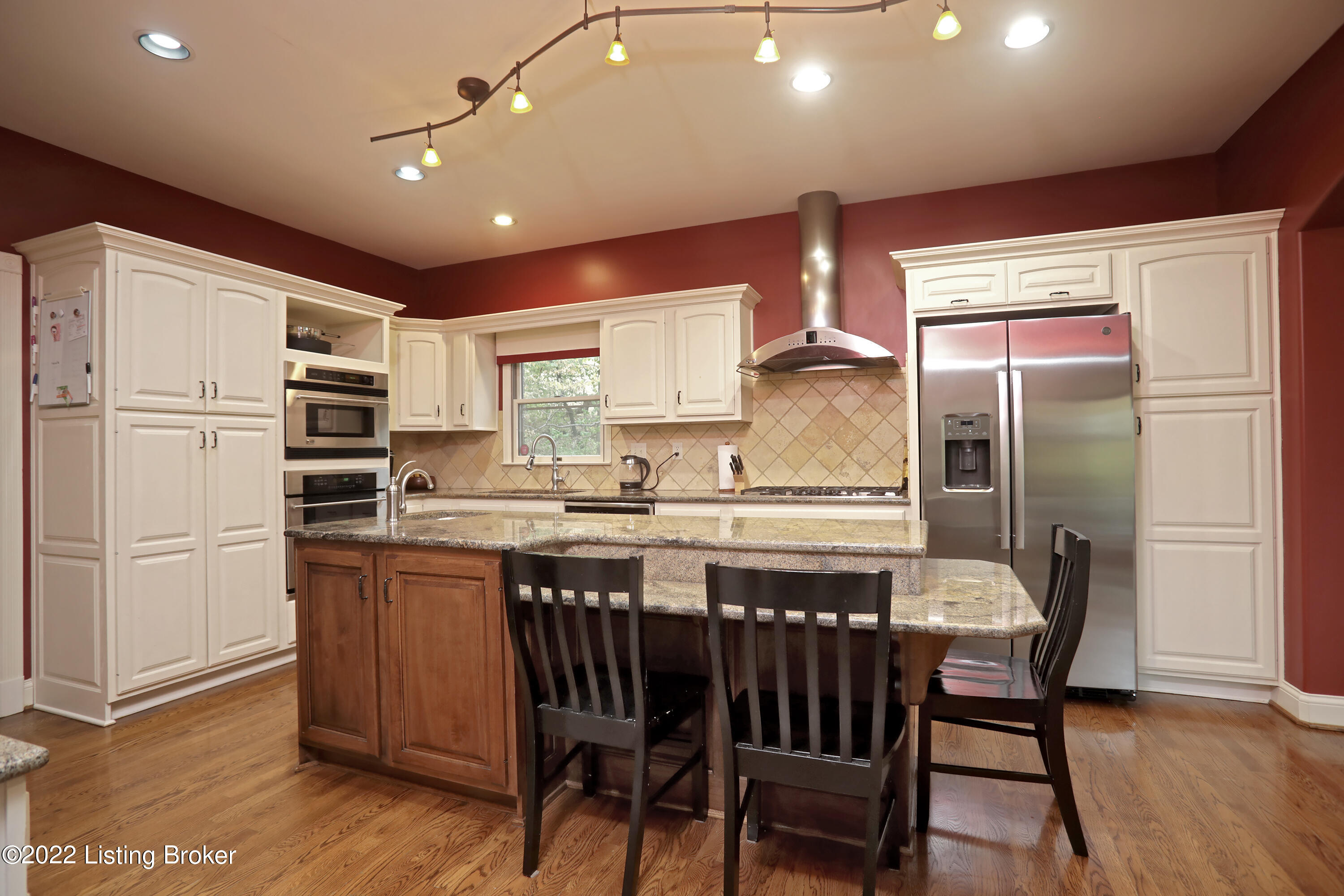 5516 Hempstead Road Louisville, KY 40207 - Photo 13 of 86 5516_Hempstead_41