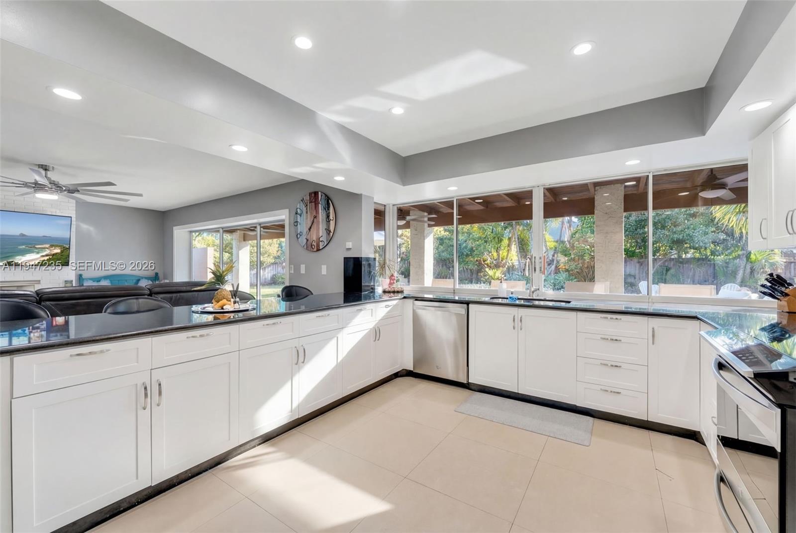 8200 Southwest 185th Terrace Cutler Bay, FL 33157 - Photo 16 of 42