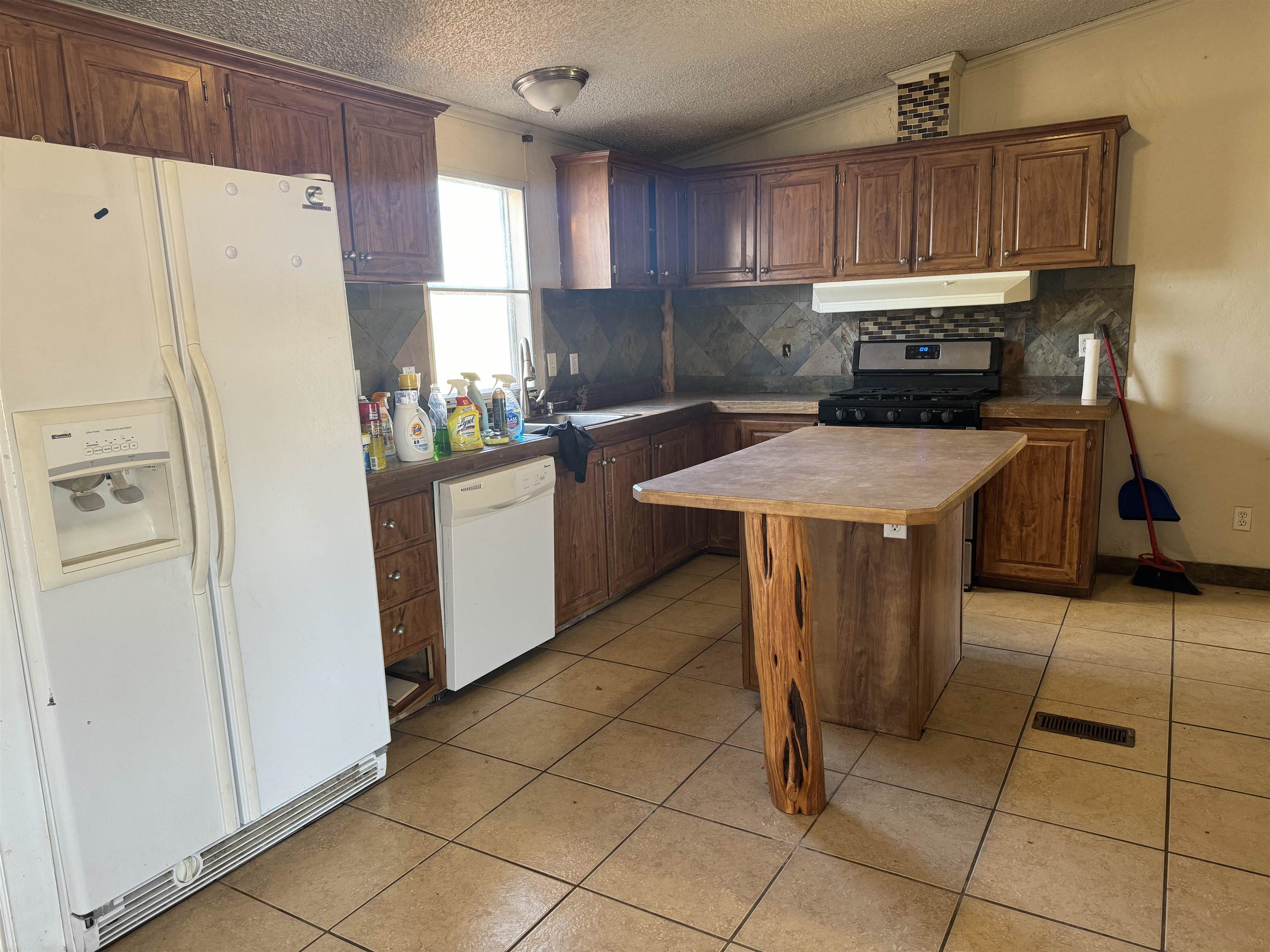 2060 16 Road Loma, CO 81524 - Photo 6 of 27 Gallery Image 6