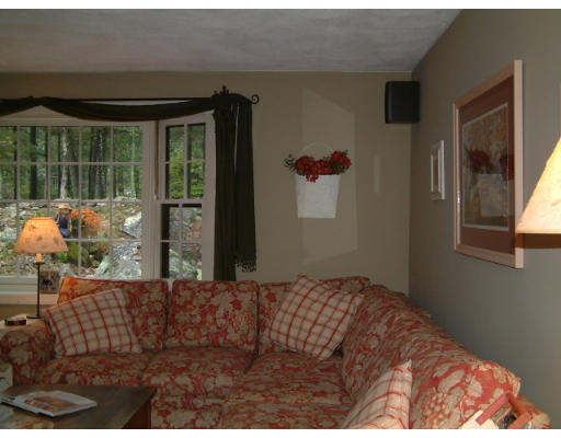 19 Lee Road Medfield, MA 02052 - Photo 4 of 19 Gallery Image 4