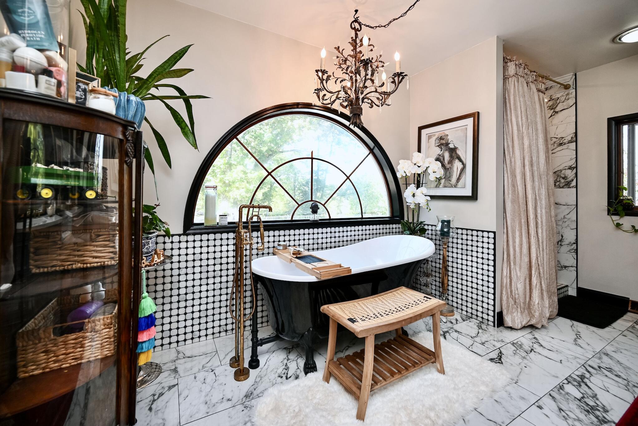 2331 Goodview Road Winona, MN 55987 - Photo 16 of 44 19 En Suite Bathroom II