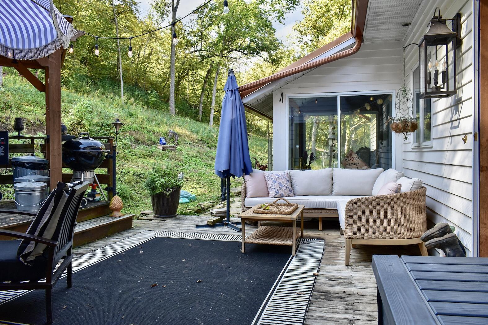 2331 Goodview Road Winona, MN 55987 - Photo 35 of 44 39 Back Deck II (1)