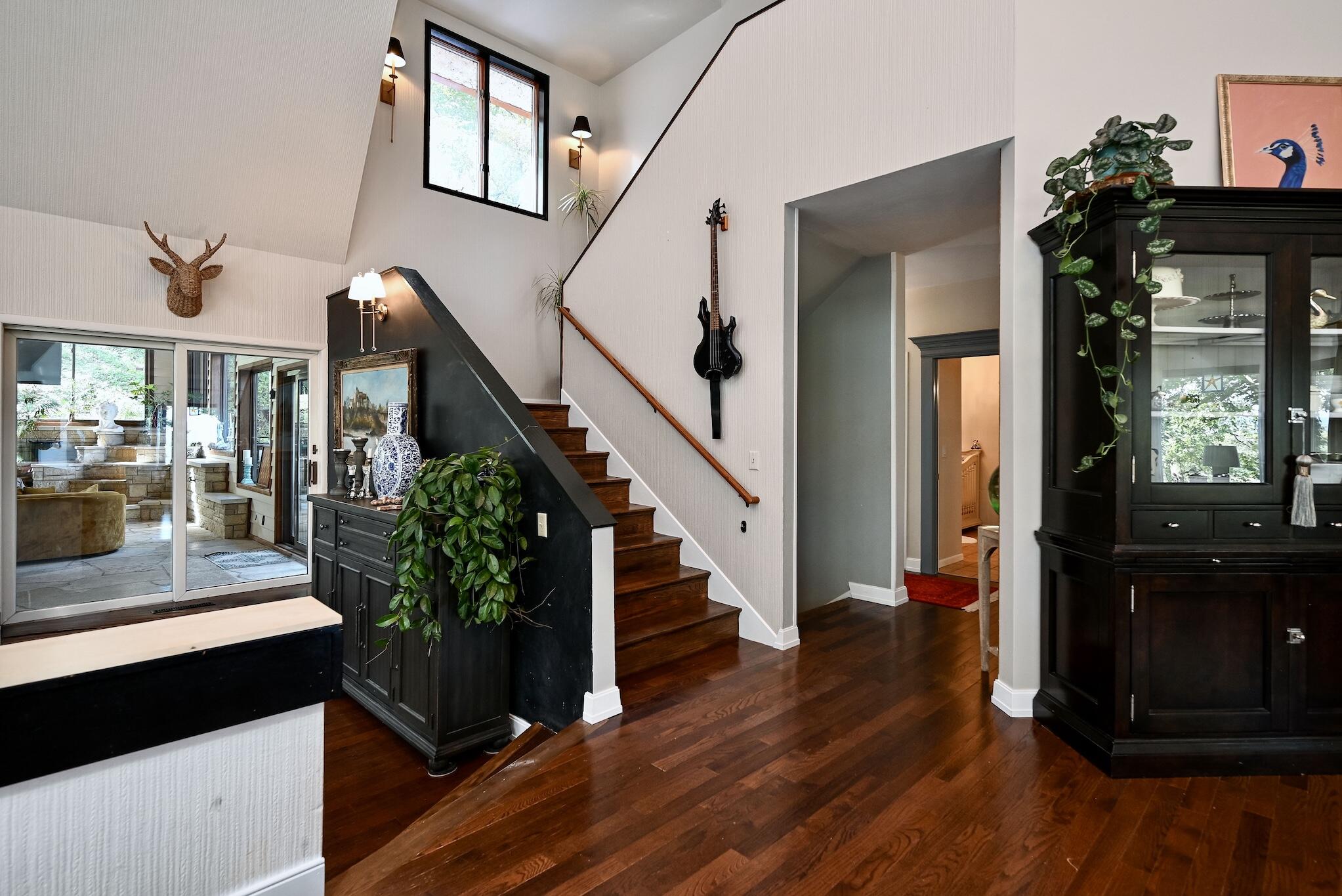 2331 Goodview Road Winona, MN 55987 - Photo 7 of 44 25 Stairs to Upper Level (1)