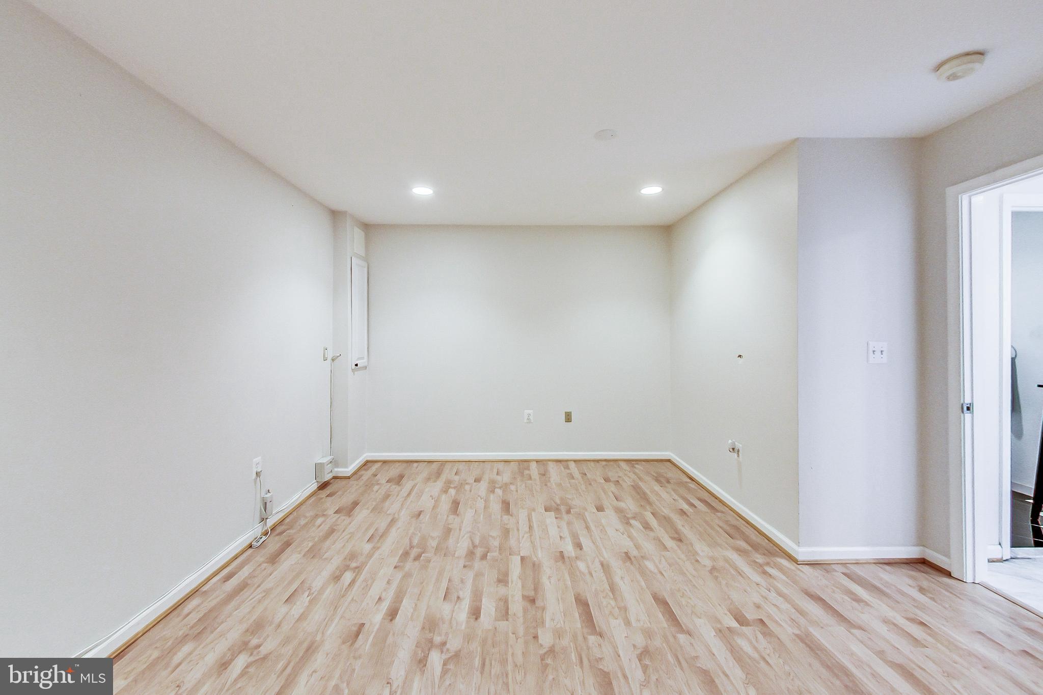 6184 Deer Ridge Trail Springfield, VA 22150 - Photo 54 of 68