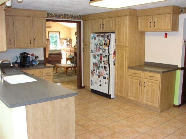 81 Meredith Road Tewksbury, MA 01876 - Photo 8 of 30 Gallery Image 8