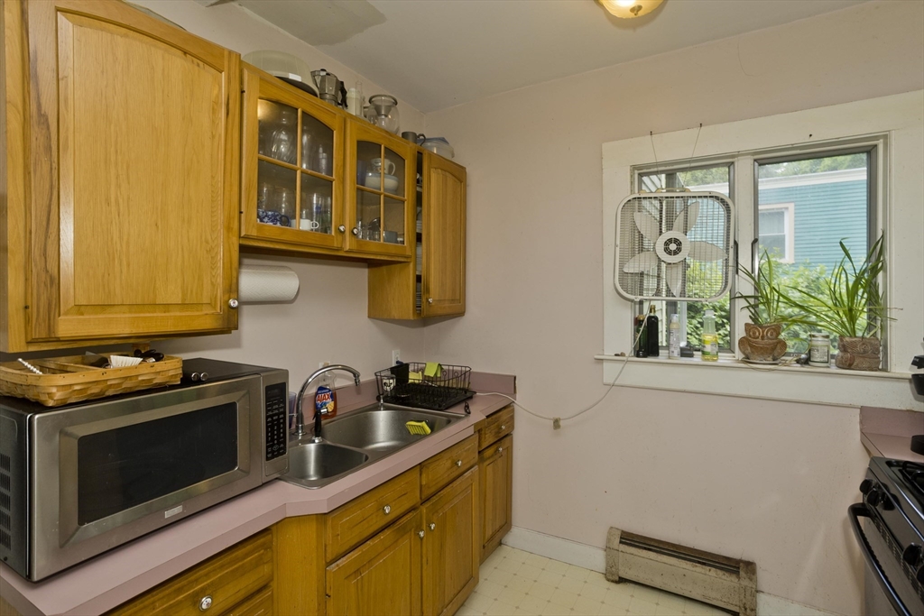 78 Lyman Road Northampton, MA 01060 - Photo 14 of 35