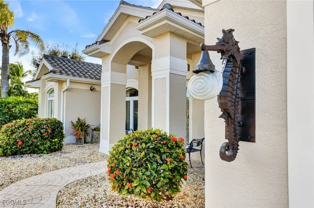 $1,098,700 | 5510 Lancelot Lane, Cape Coral, FL 33914
