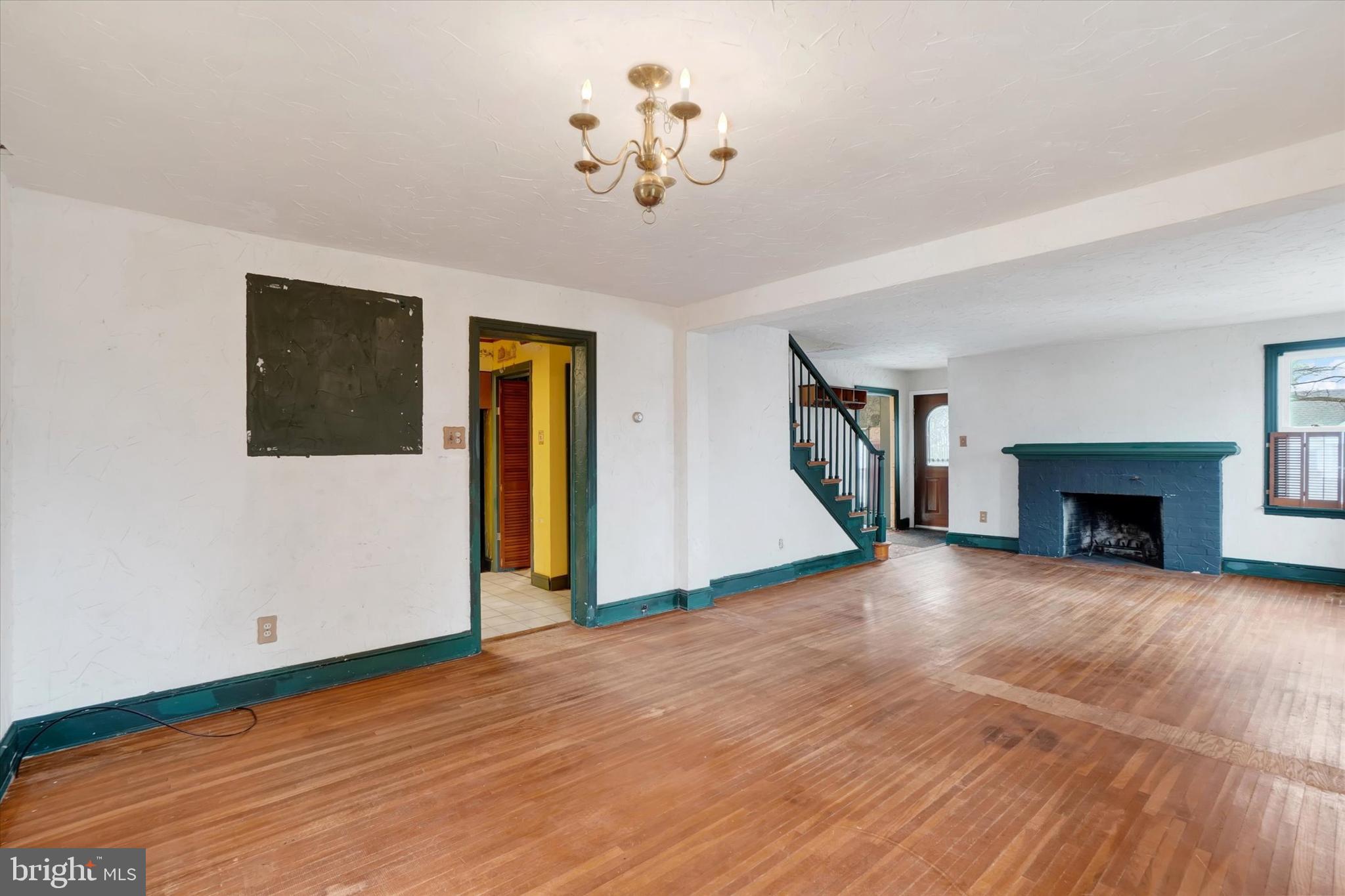 872 Grandview Road York, PA 17403 - Photo 7 of 28