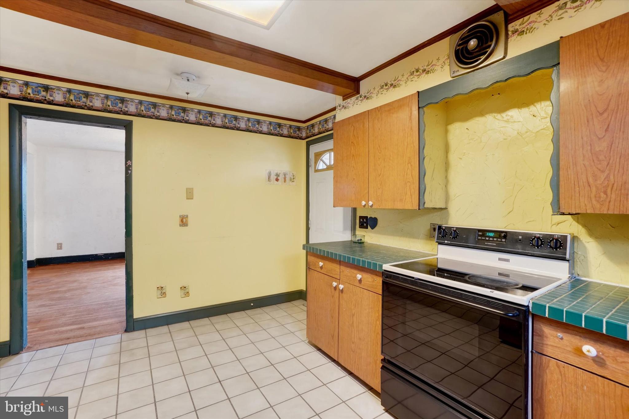 872 Grandview Road York, PA 17403 - Photo 10 of 28
