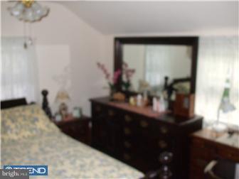 116 Redford Road Oreland, PA 19075 - Photo 6 of 9 Bedroom
