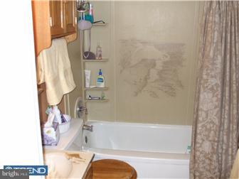116 Redford Road Oreland, PA 19075 - Photo 7 of 9 Bathroom