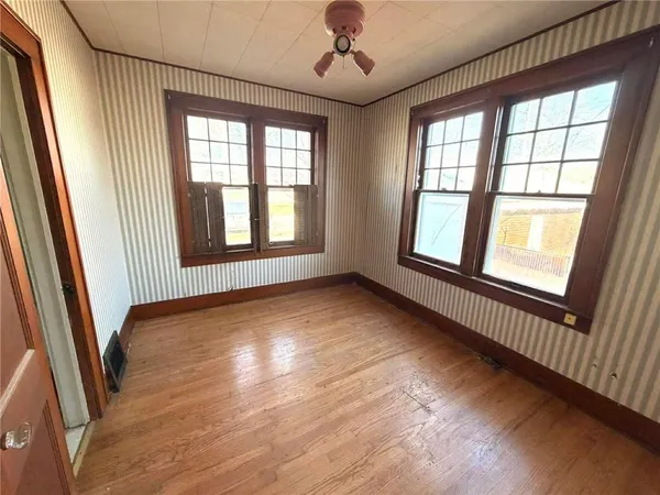 $79,900 | 502 East 14th Street, Baxter Springs, KS 66713