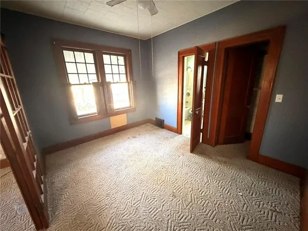 $79,900 | 502 East 14th Street, Baxter Springs, KS 66713