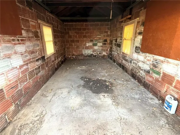 $79,900 | 502 East 14th Street, Baxter Springs, KS 66713