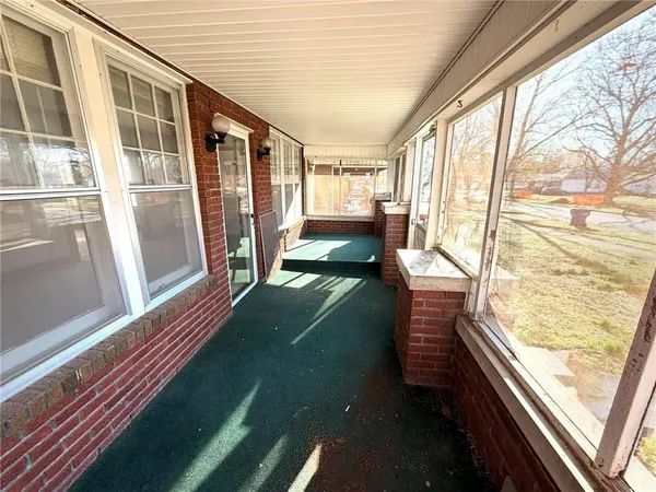 $79,900 | 502 East 14th Street, Baxter Springs, KS 66713