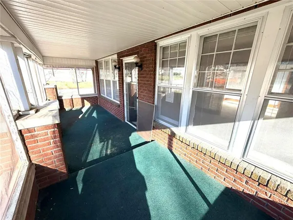 $79,900 | 502 East 14th Street, Baxter Springs, KS 66713