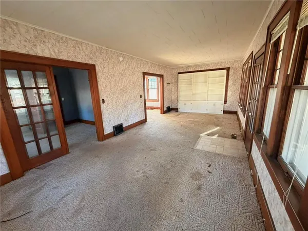 $79,900 | 502 East 14th Street, Baxter Springs, KS 66713