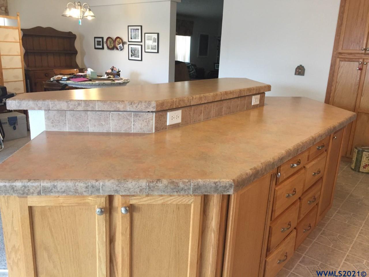 3322 Turner Road Southeast Salem, OR 97302 - Photo 8 of 12 Gallery Image 8
