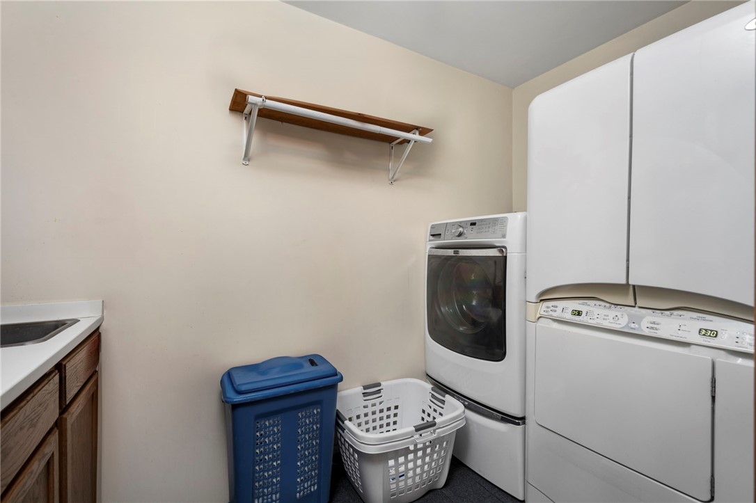 4 Pokanoket Trail Warren, RI 02885 - Photo 29 of 43