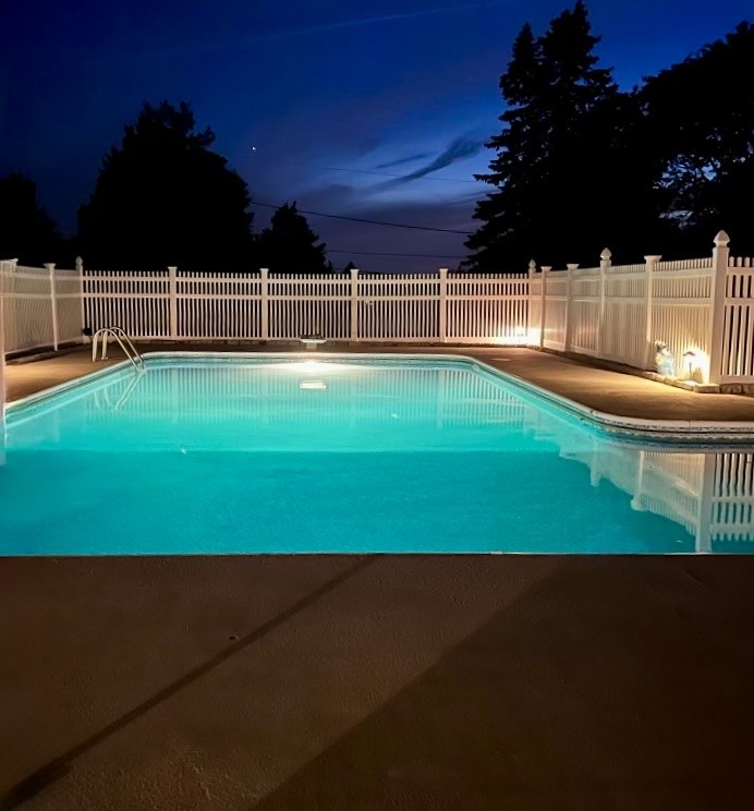 4 Pokanoket Trail Warren, RI 02885 - Photo 4 of 43