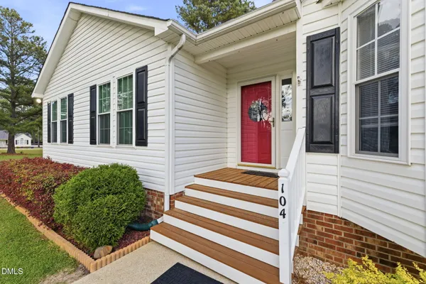 $324,900 | 104 Trey Drive, Benson, NC 27504