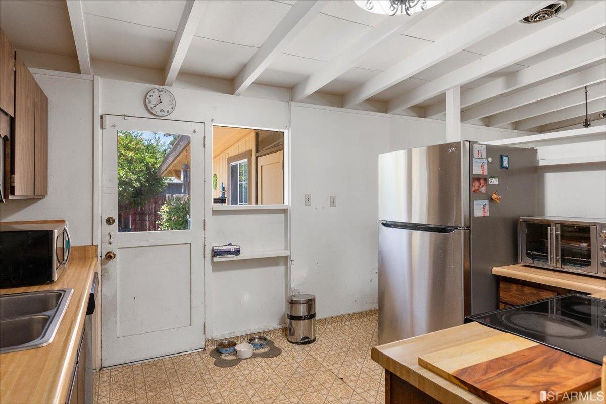 734 Telford Avenue Mountain View, CA 94043 - Photo 13 of 33