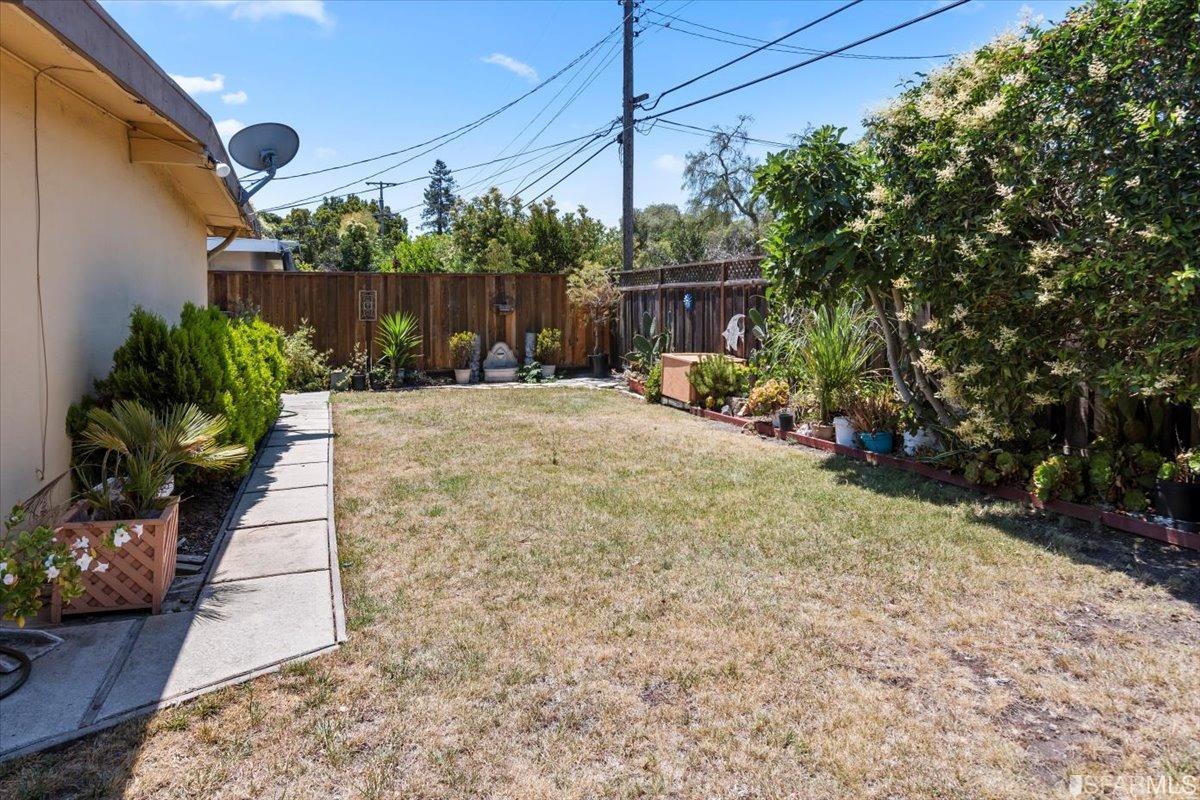 734 Telford Avenue Mountain View, CA 94043 - Photo 23 of 33