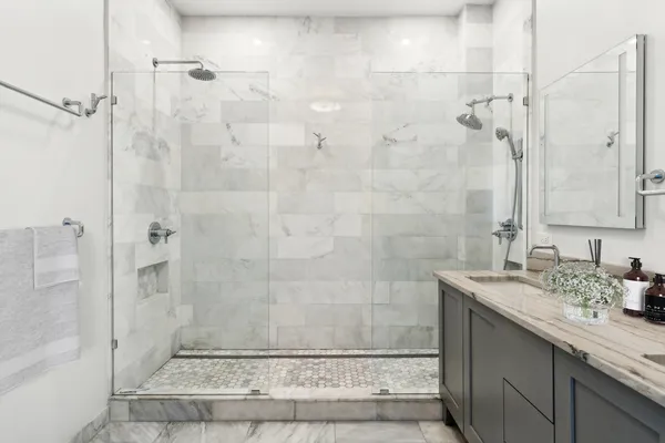 $799,000 | 700 West Van Buren Street, Unit PH2, Chicago, IL 60607