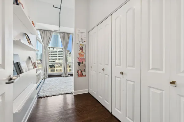 $799,000 | 700 West Van Buren Street, Unit PH2, Chicago, IL 60607