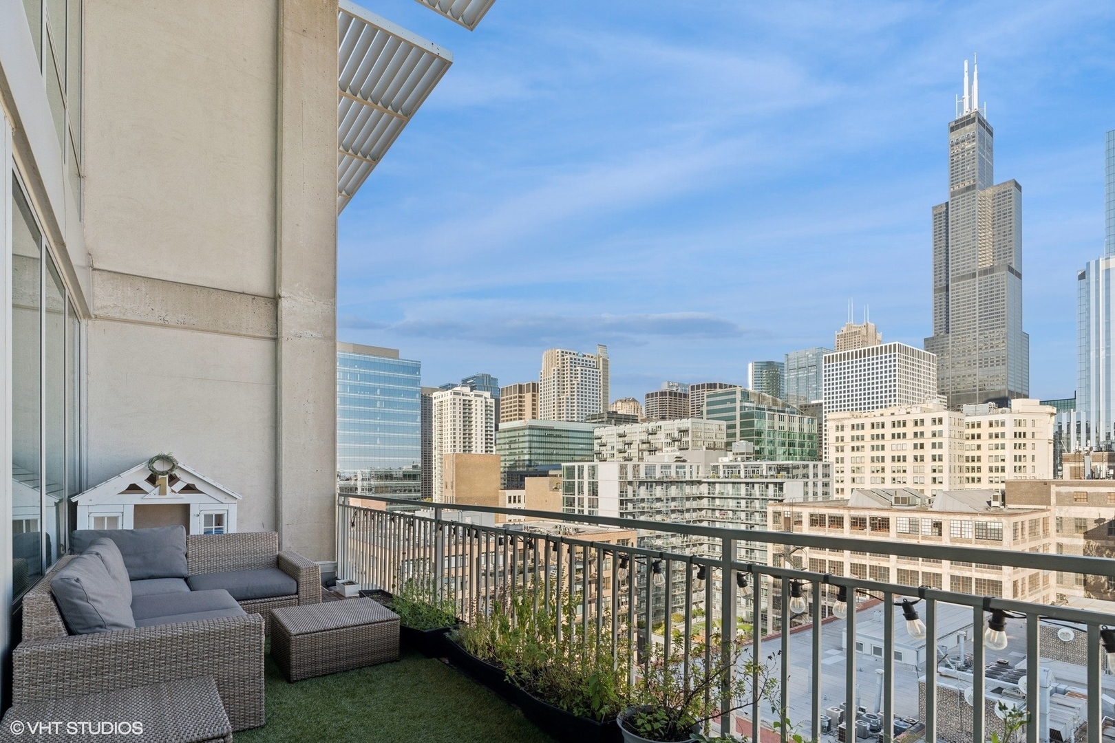 700 West Van Buren Street, Unit PH2 Chicago, IL 60607 - Photo 33 of 37