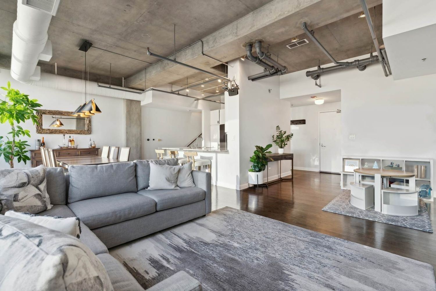 700 West Van Buren Street, Unit PH2 Chicago, IL 60607 - Photo 7 of 37