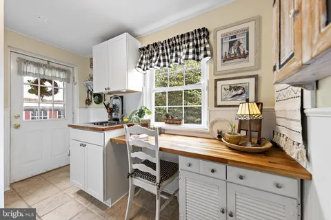 $695,000 | 410 Absecon Terrace, Tuckerton, NJ 08087