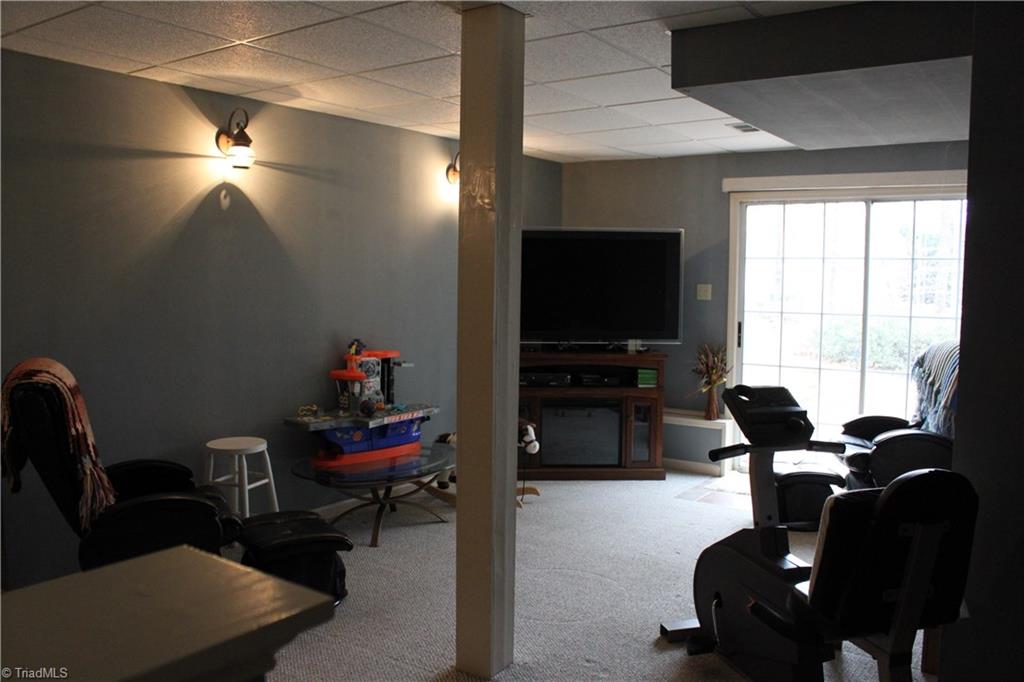 8103 Daltonshire Drive Oak Ridge, NC 27310 - Photo 18 of 28