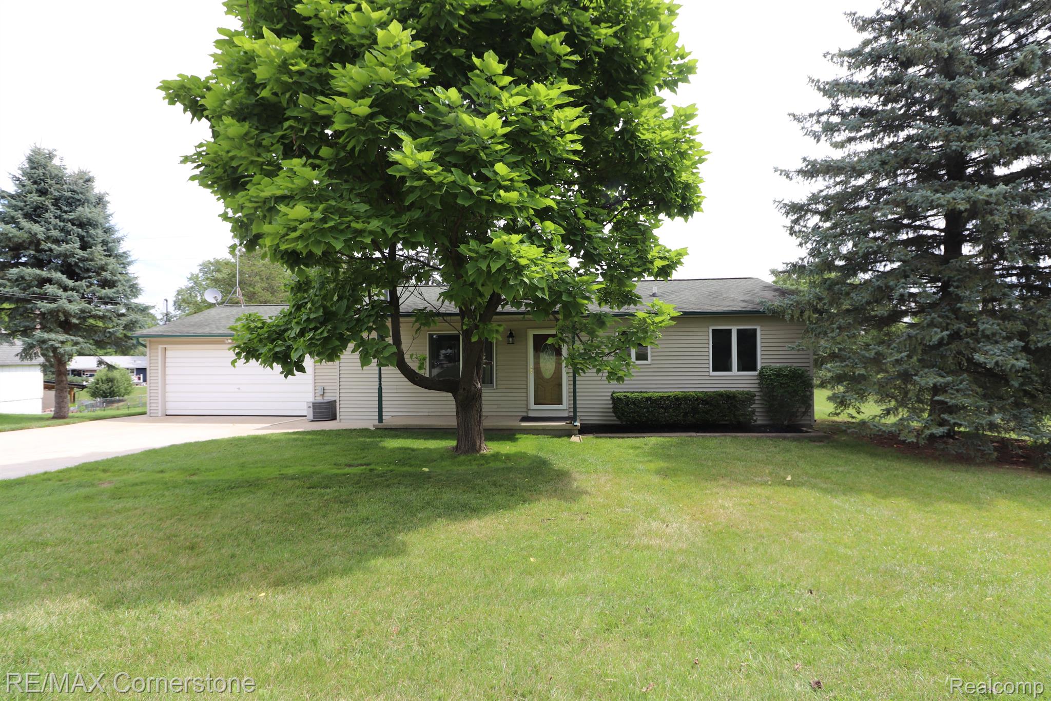 951 Old Plank Road Milford, MI 48381 - Photo 1 of 26 Street View
