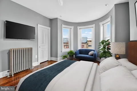 $5,250 | 216 N Street Northwest, Washington, DC 20001