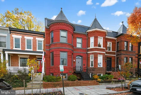 $5,250 | 216 N Street Northwest, Washington, DC 20001