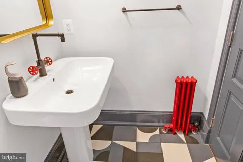 $5,250 | 216 N Street Northwest, Washington, DC 20001