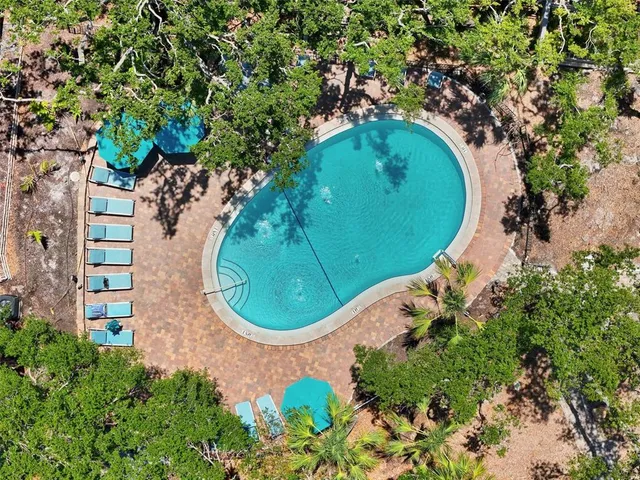 $529,000 | 1255 East Peppertree Drive, Unit 201, Sarasota, FL 34242