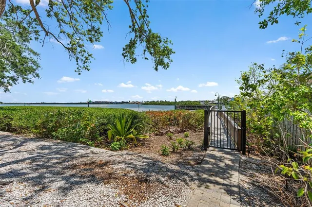 $529,000 | 1255 East Peppertree Drive, Unit 201, Sarasota, FL 34242